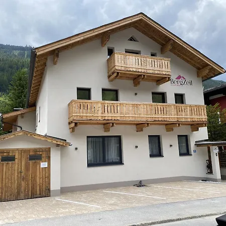 Bergzeit Appartments *